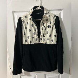 Medium North Face fleece quarter zip